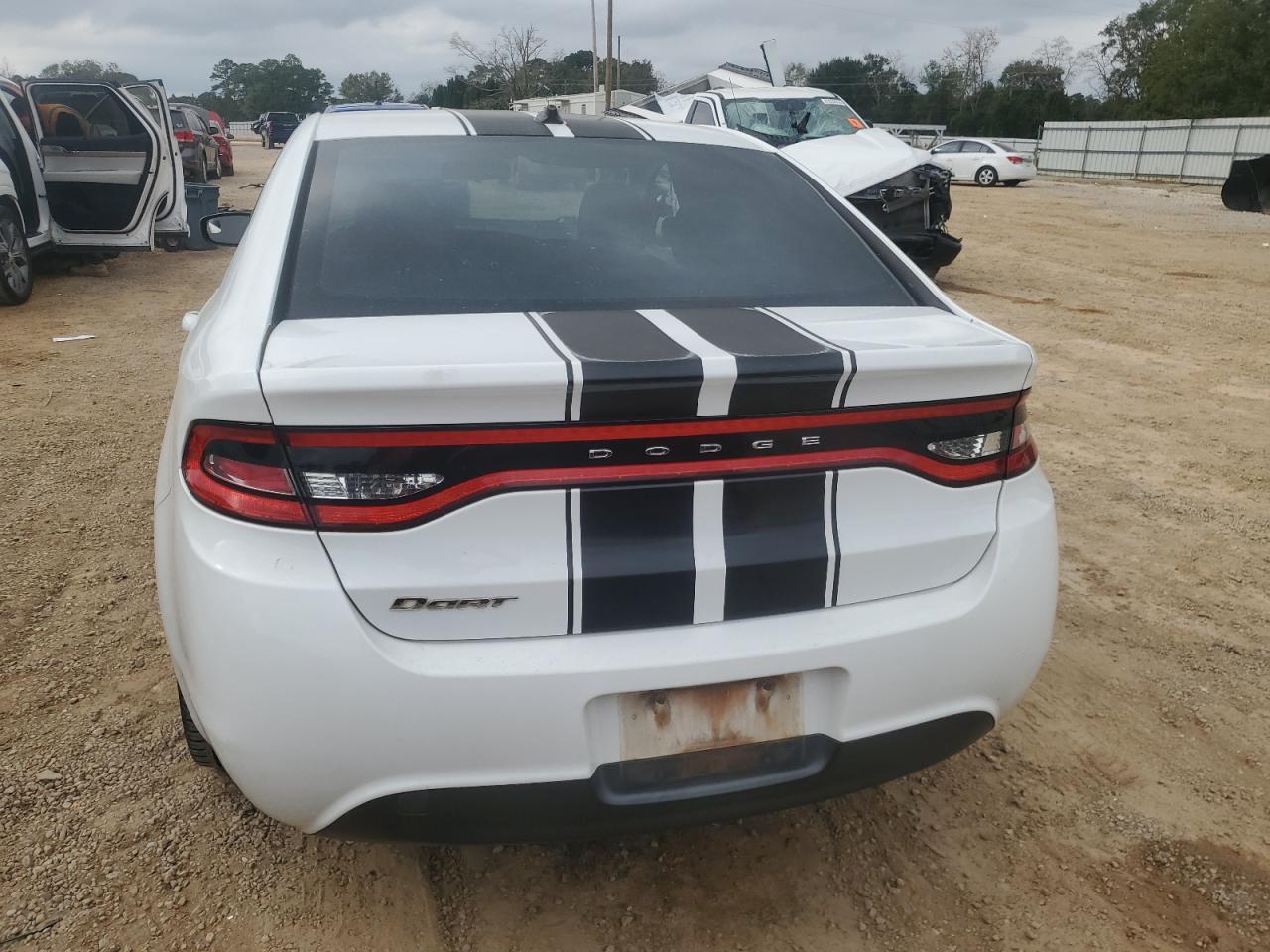 2016 Dodge Dart - Image 6