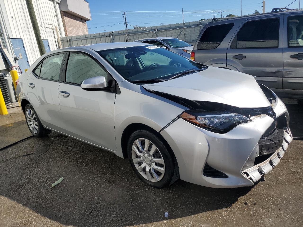 VIN 2T1BURHE0HC810795 2017 TOYOTA COROLLA no.4