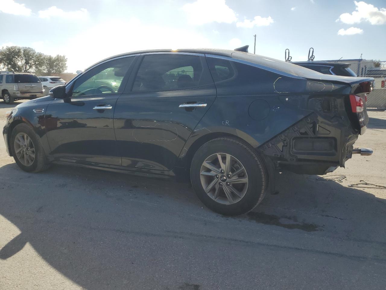 2019 Kia Optima - Image 2