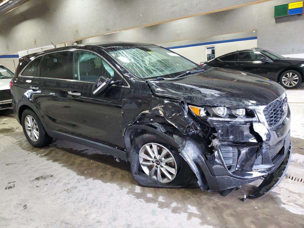 VIN 5XYPG4A30KG511652 2019 KIA SORENTO no.4