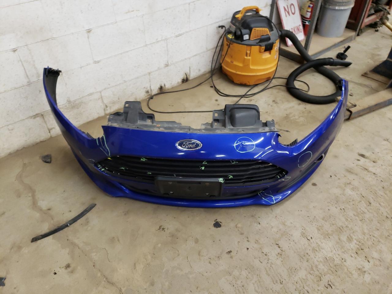2015 Ford Fiesta - Image 12
