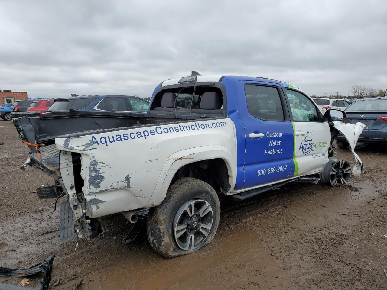2018 Toyota Tacoma - Image 3