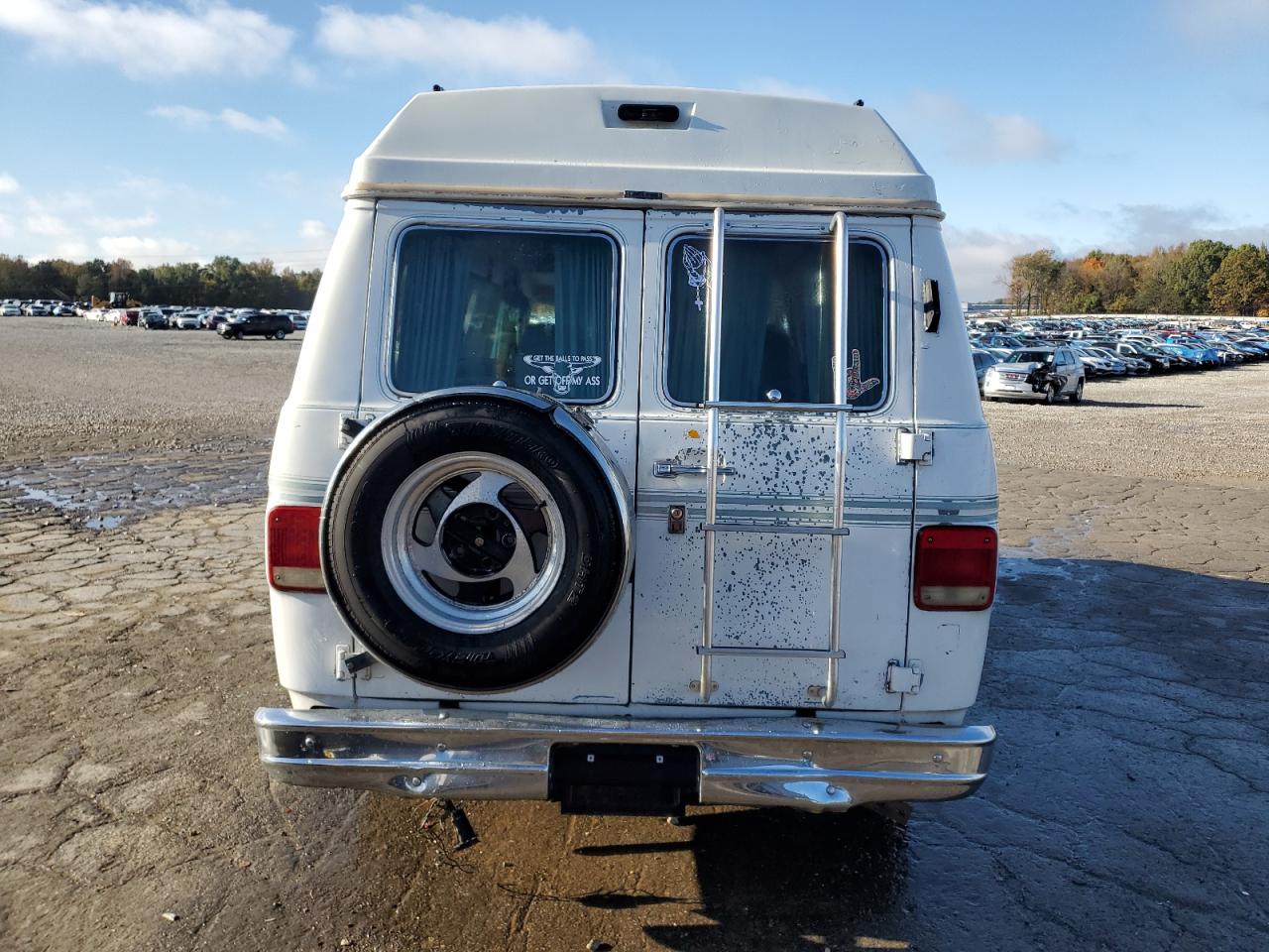 1992 Chevrolet G20 VIN: 1GBEG25K2N7100725 Lot: 80873494