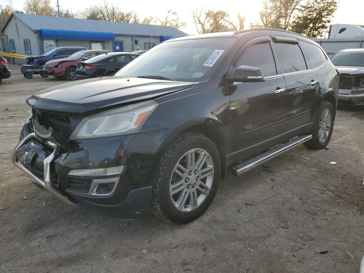 2014 Chevrolet Traverse Lt for Sale in Wichita, KS - Front End