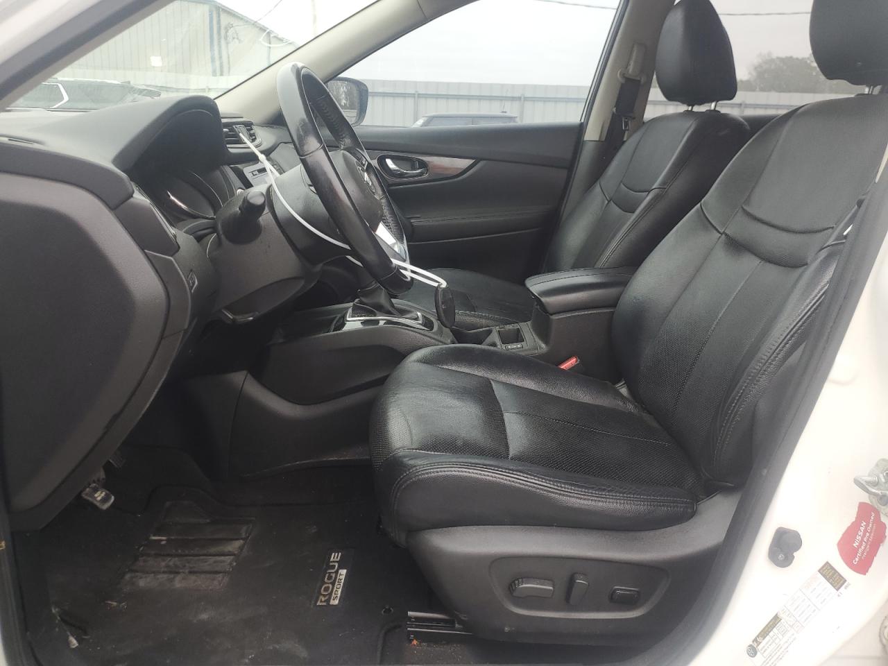 2017 Nissan Rogue - Image 7