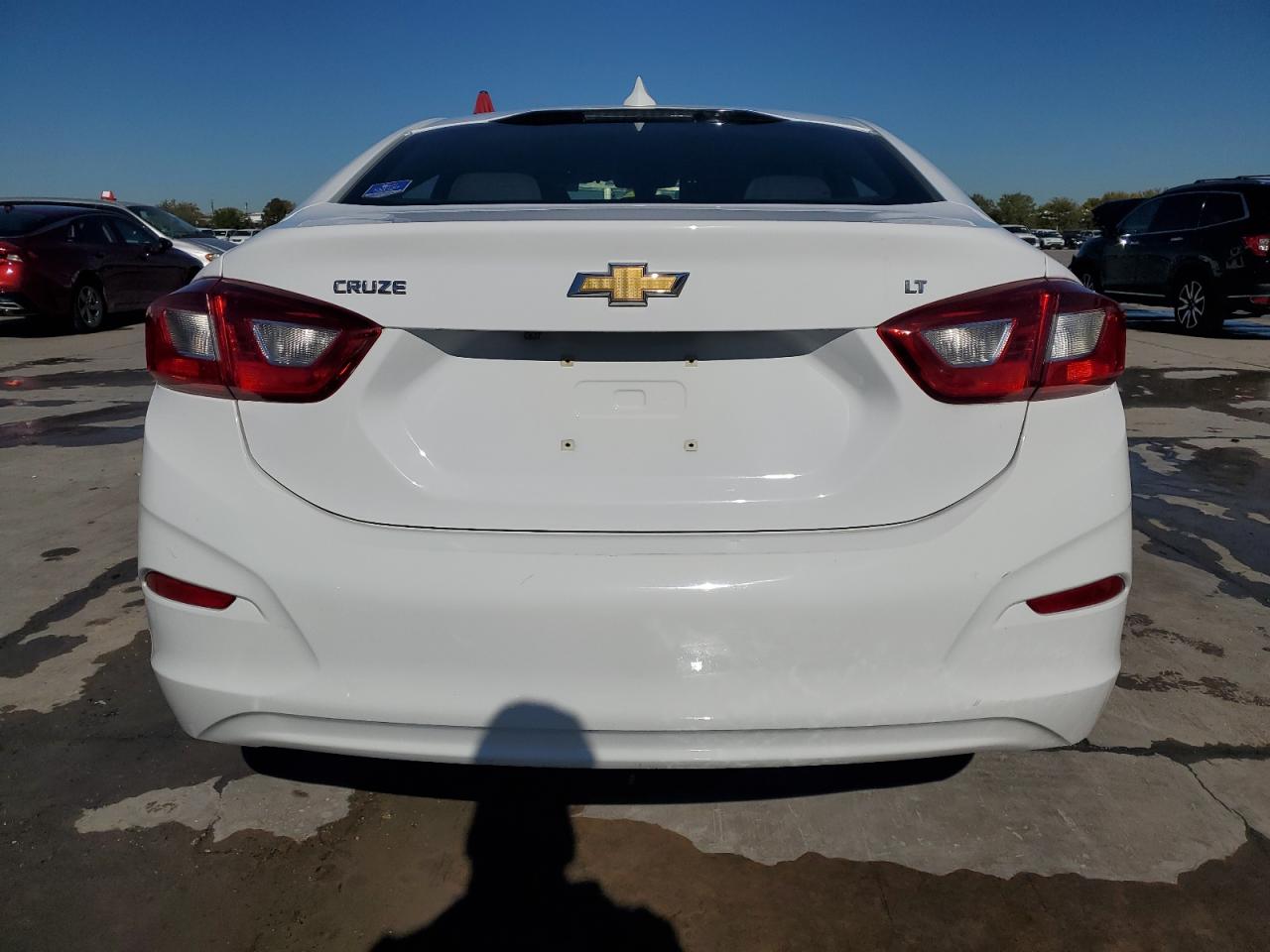 2019 Chevrolet Cruze - Image 6