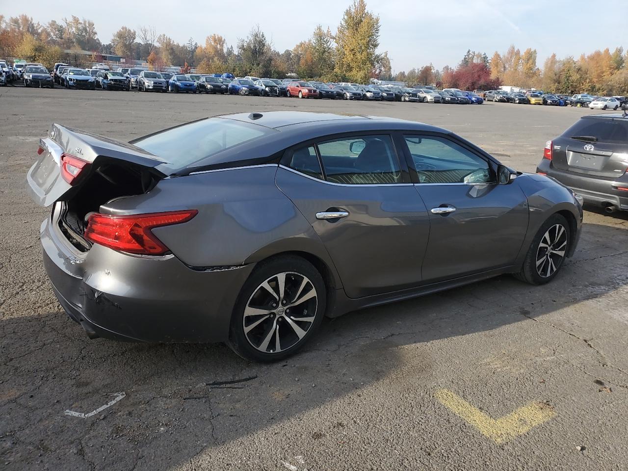 2018 Nissan Maxima - Image 3