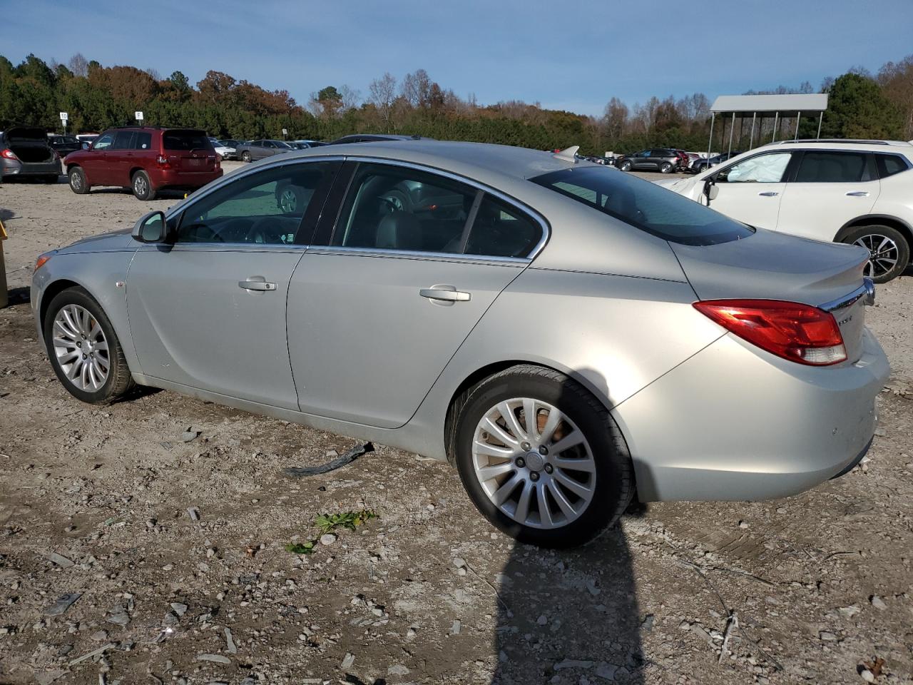 2011 Buick Regal - Image 2
