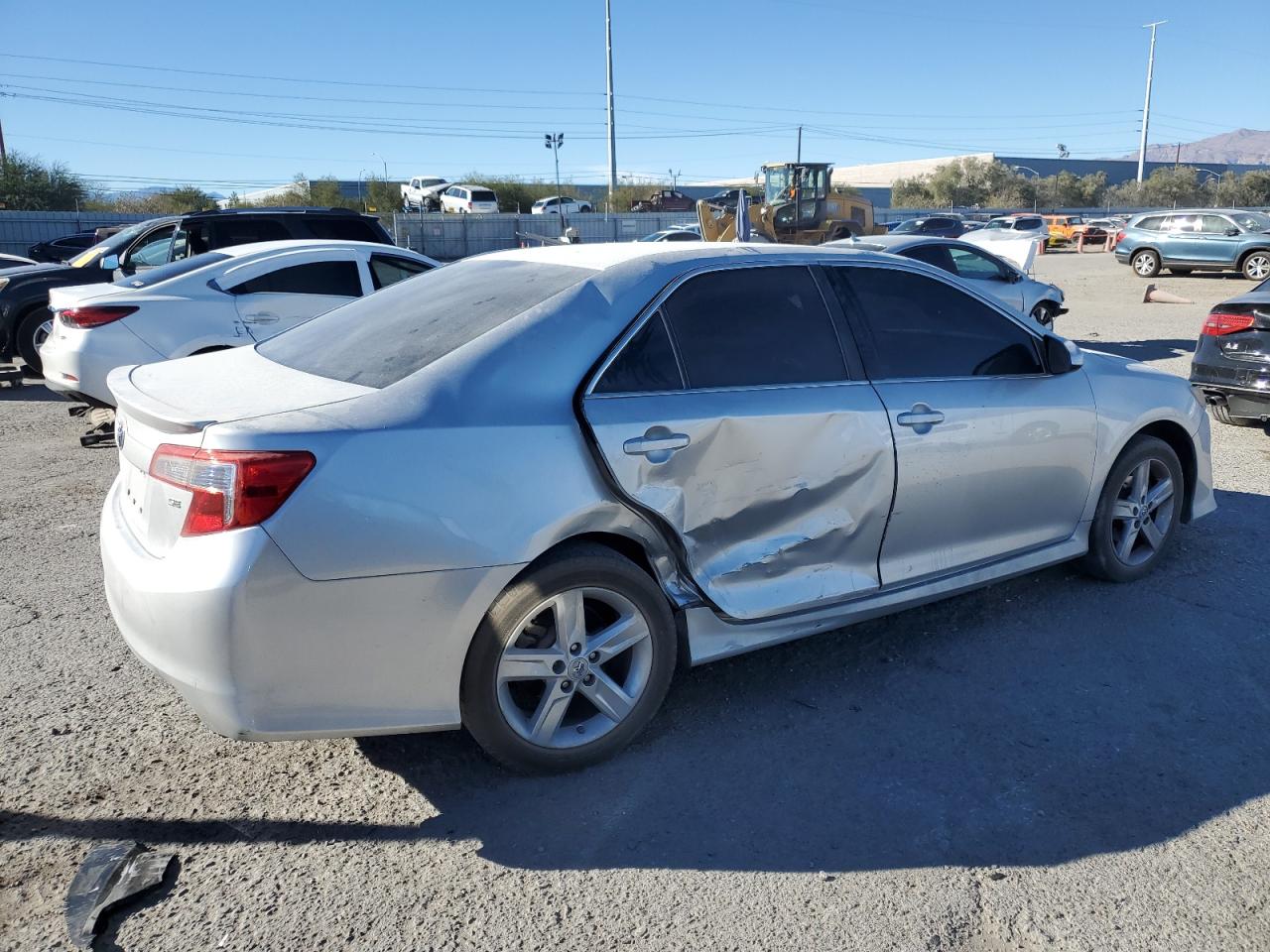 VIN 4T1BF1FK4DU227613 2013 TOYOTA CAMRY no.3