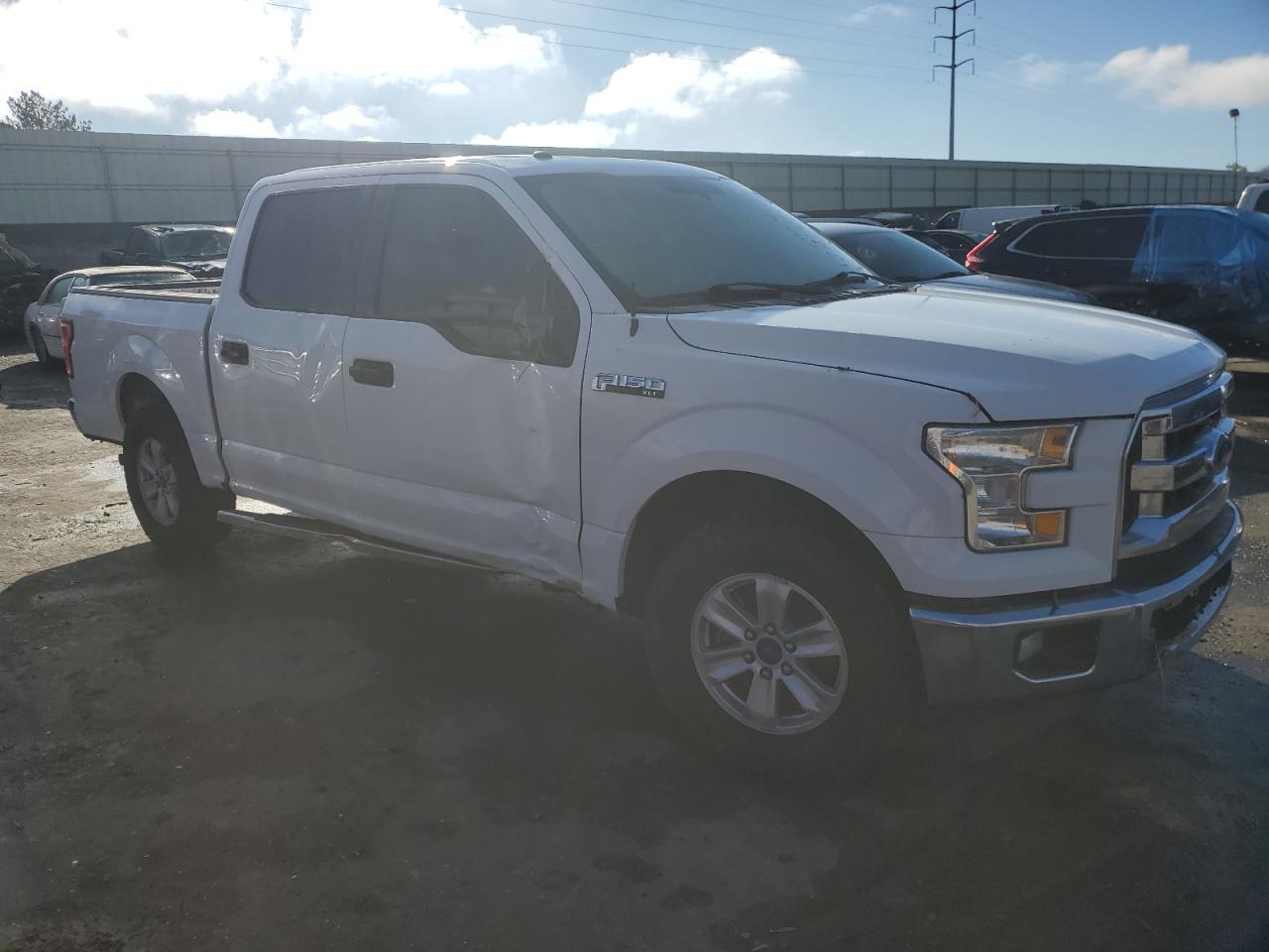 2017 Ford F-150 - Image 4
