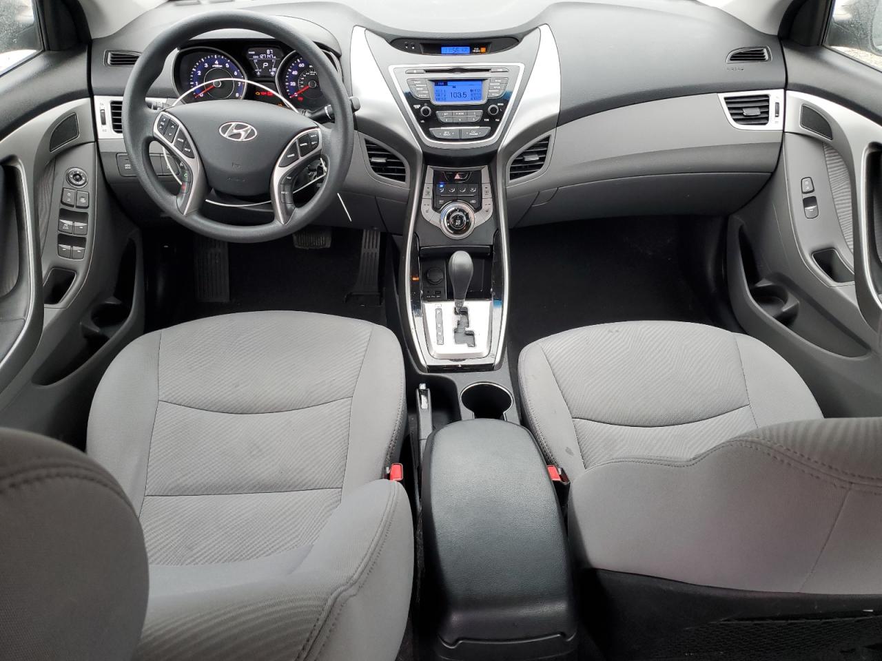 2013 Hyundai Elantra - Image 8
