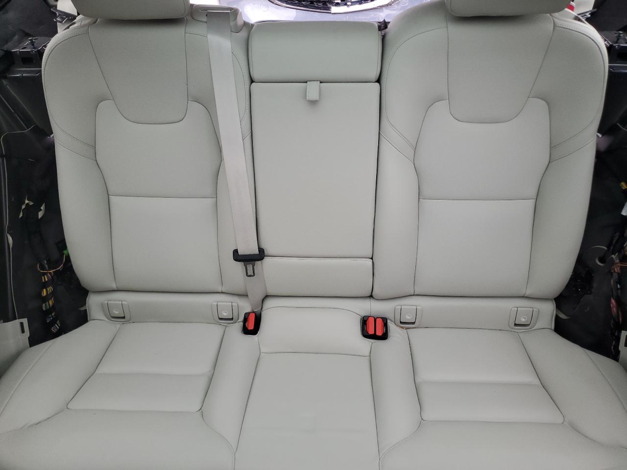 2023 Volvo XC60 - Image 10