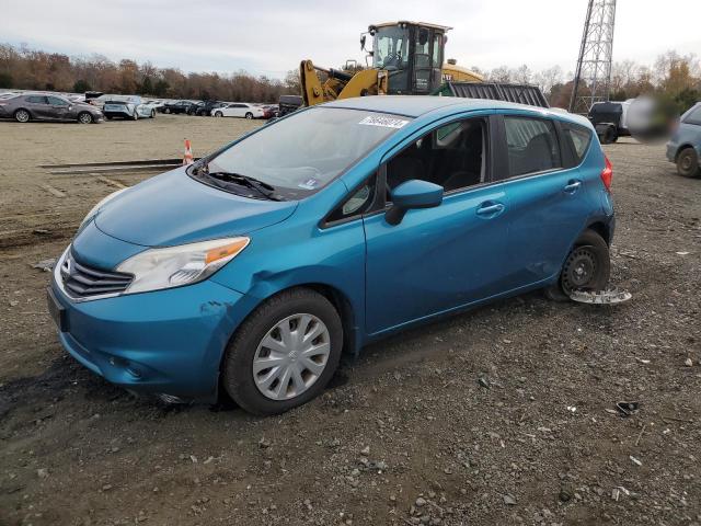  NISSAN VERSA 2015 Синий