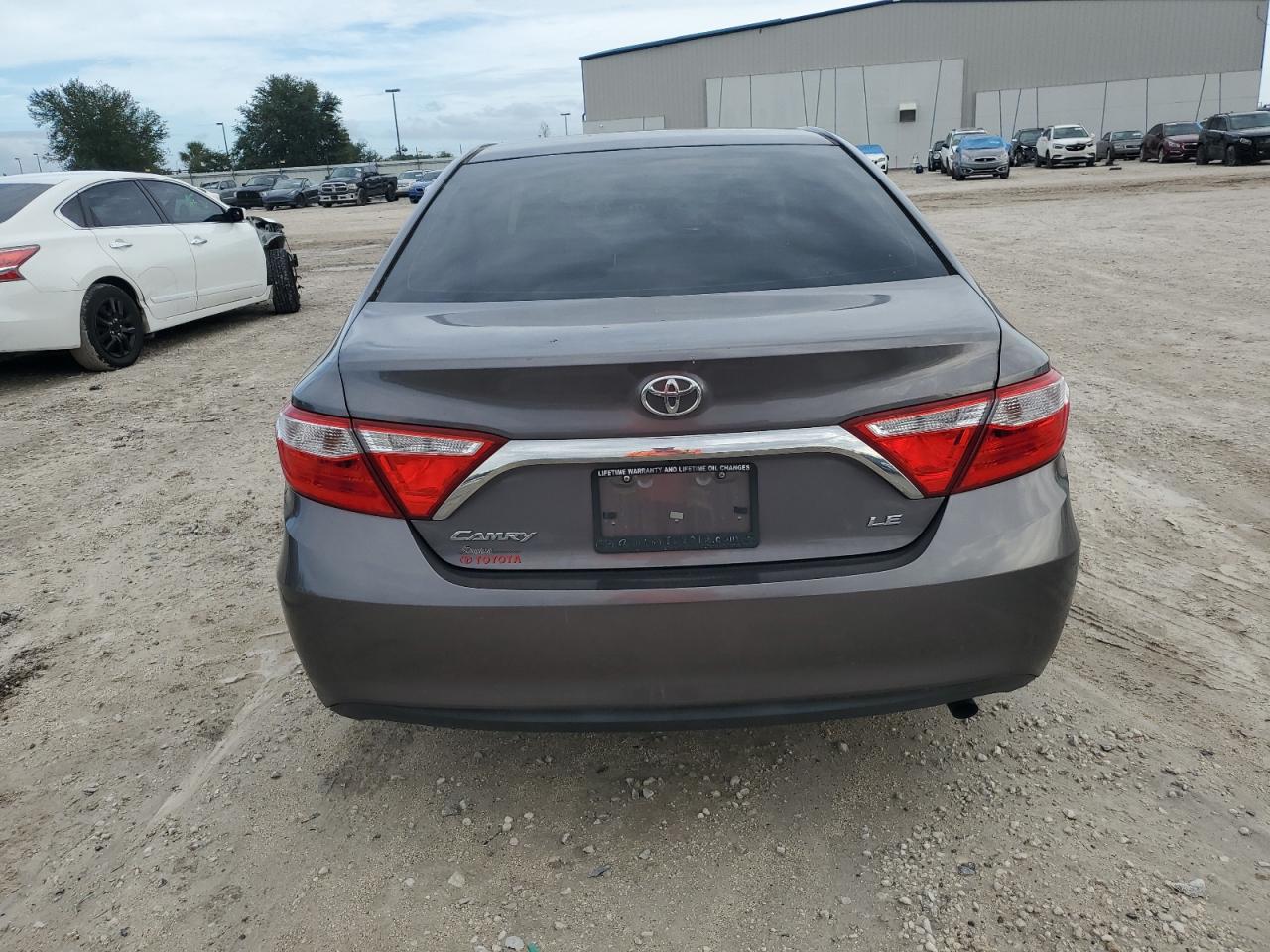 2016 Toyota Camry Le VIN: 4T4BF1FK7GR552184 Lot: 79003244