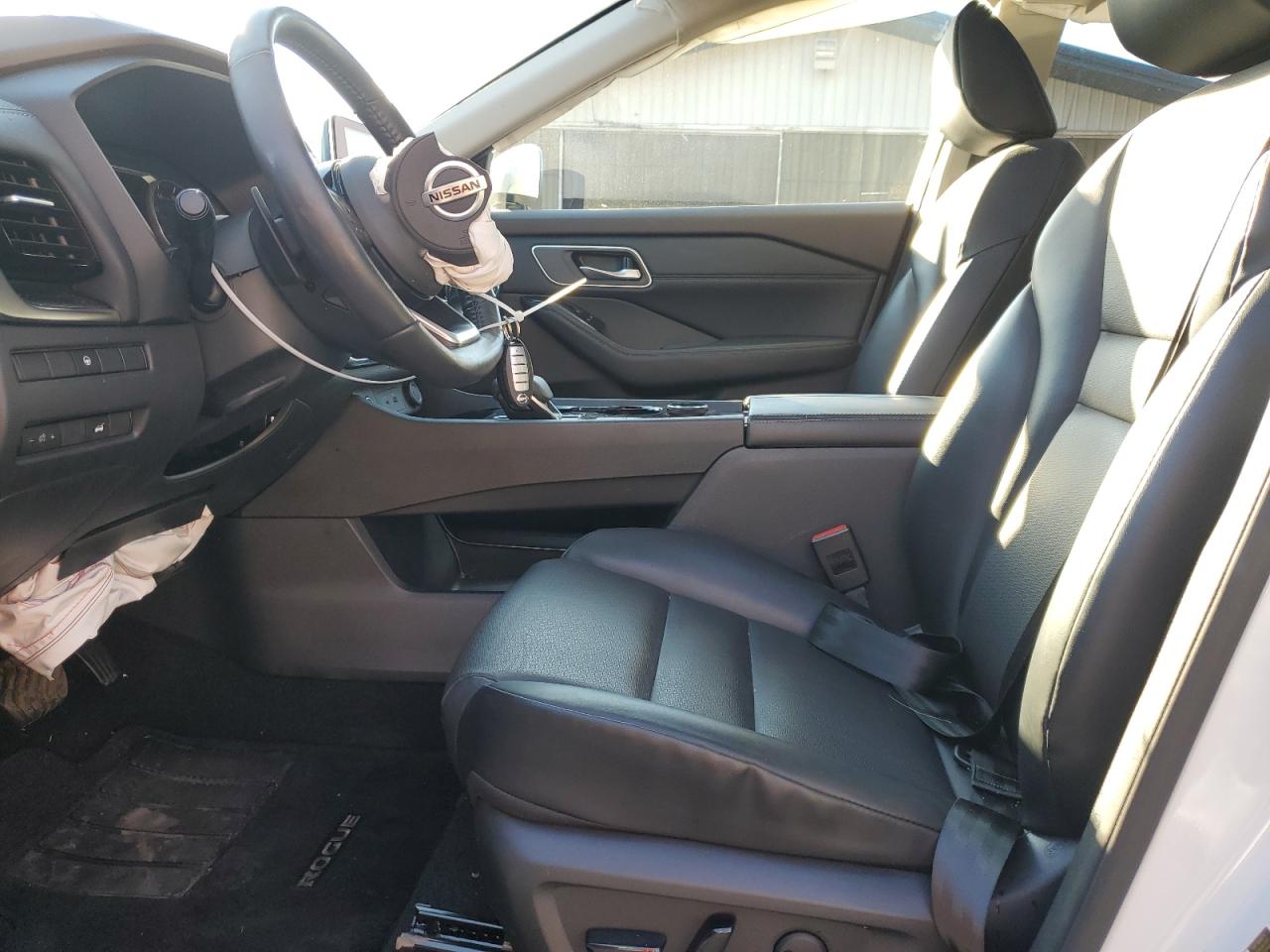 2021 Nissan Rogue - Image 7