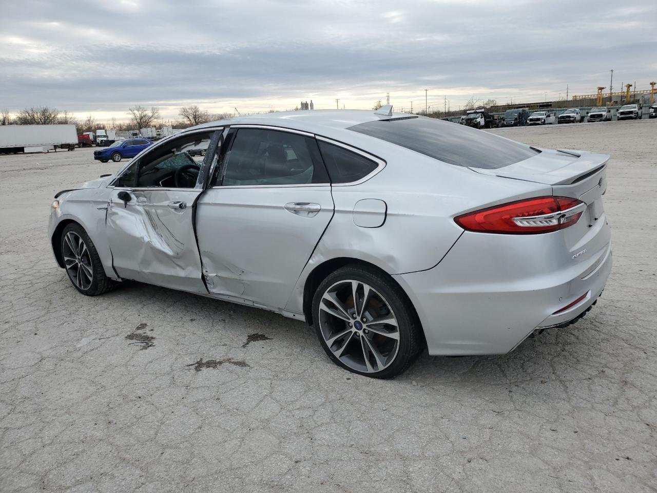 2019 Ford Fusion - Image 2