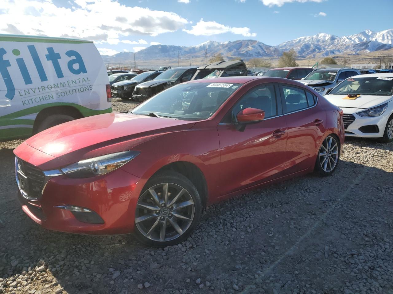 VIN 3MZBN1W38JM178008 2018 MAZDA 3 no.1