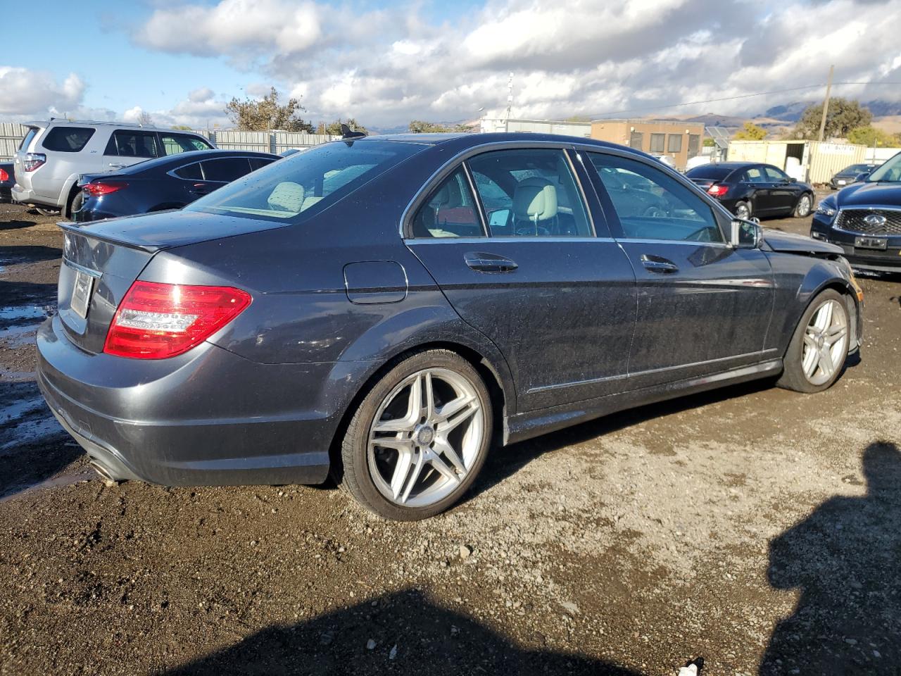 VIN WDDGF5HB9DA868195 2013 MERCEDES-BENZ C-CLASS no.3