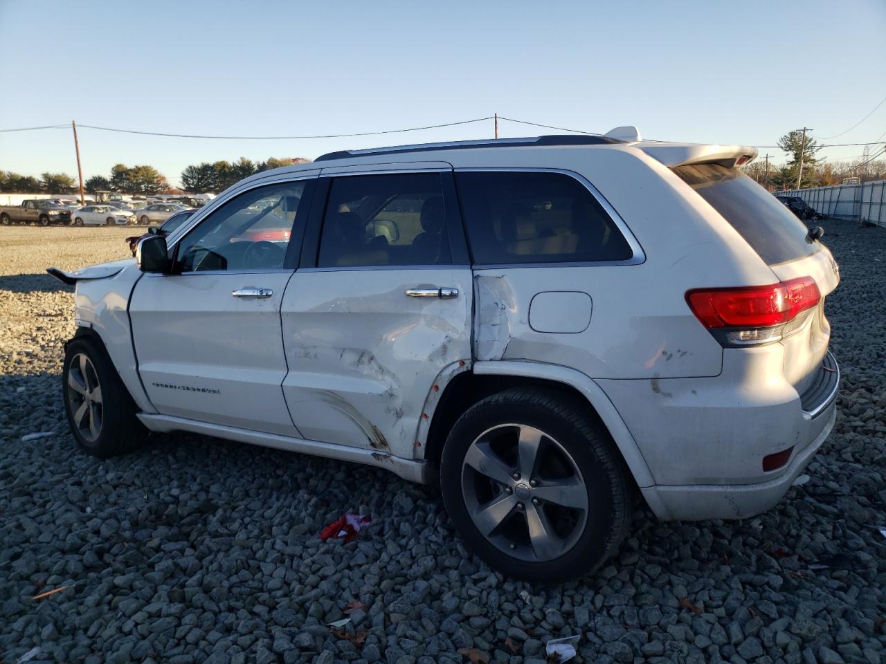 2015 Jeep Grand Cherokee - Image 2
