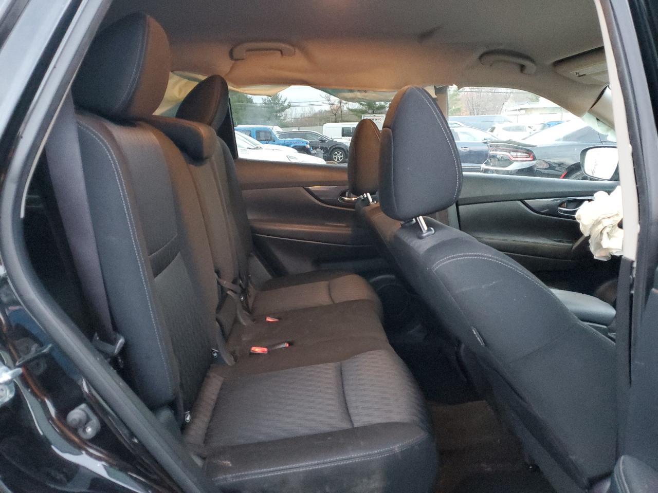 2018 Nissan Rogue - Image 10