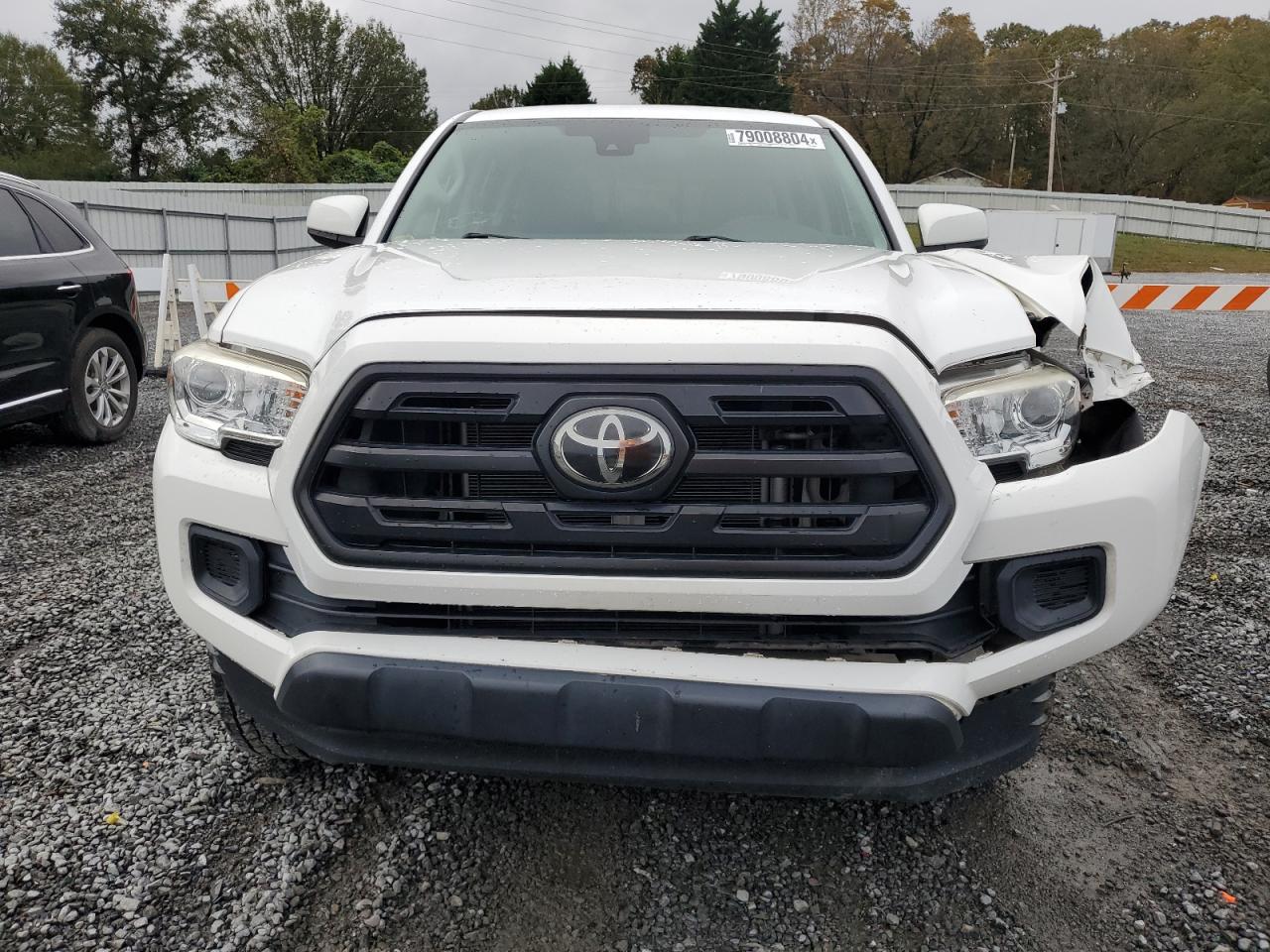 2018 Toyota Tacoma - Image 5
