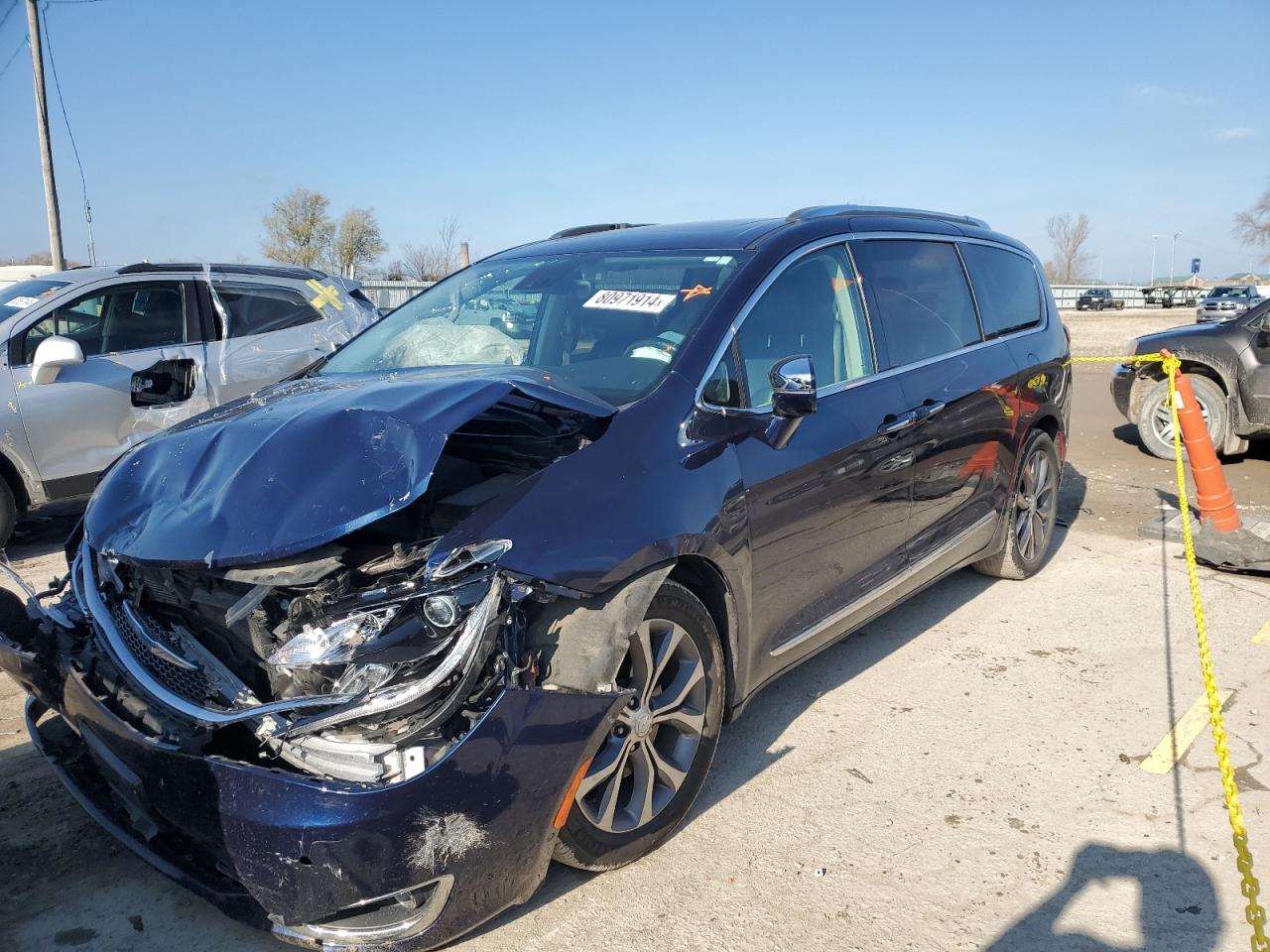 2018 Chrysler Pacifica - Image 1