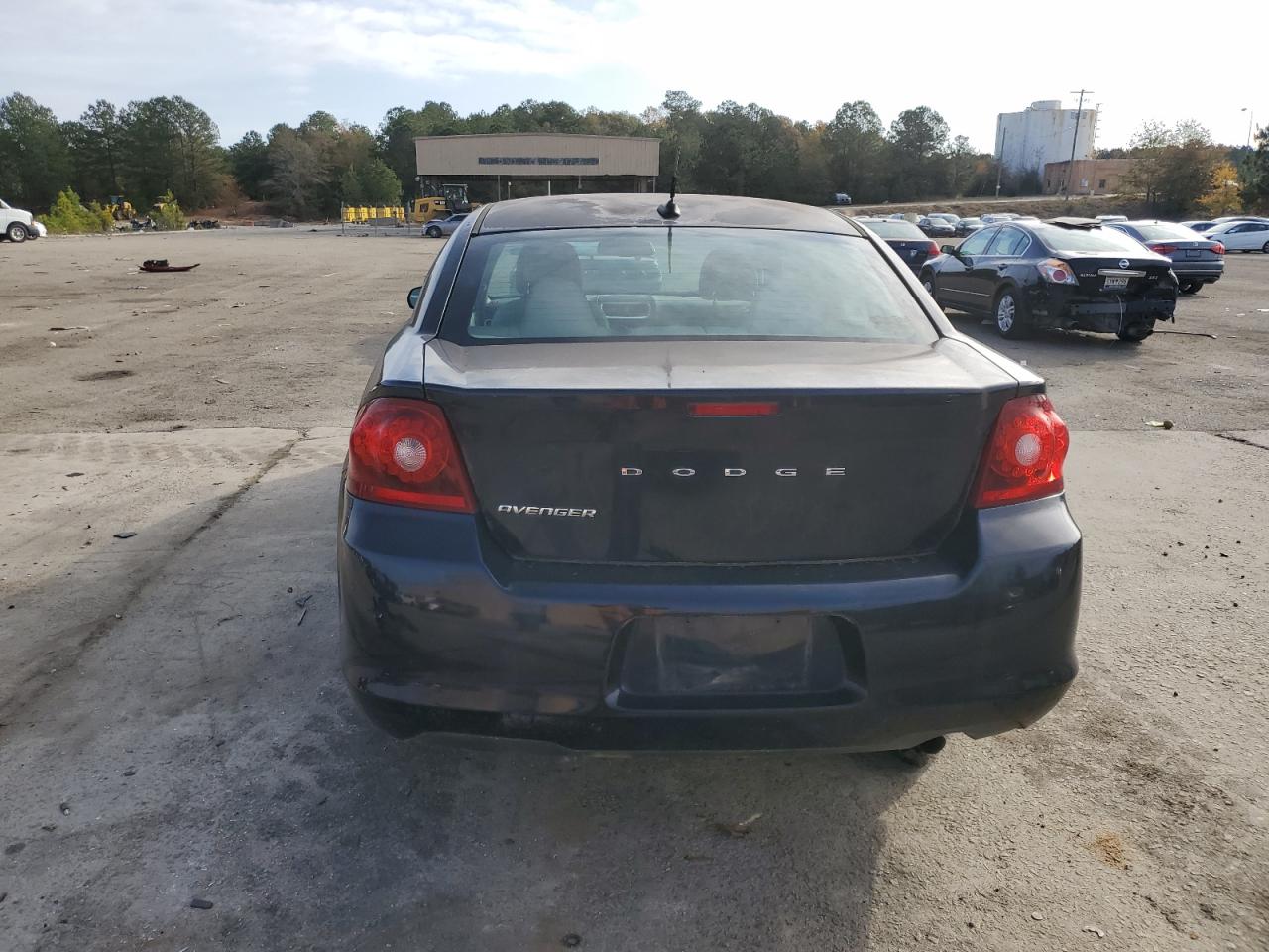 2012 Dodge Avenger - Image 6