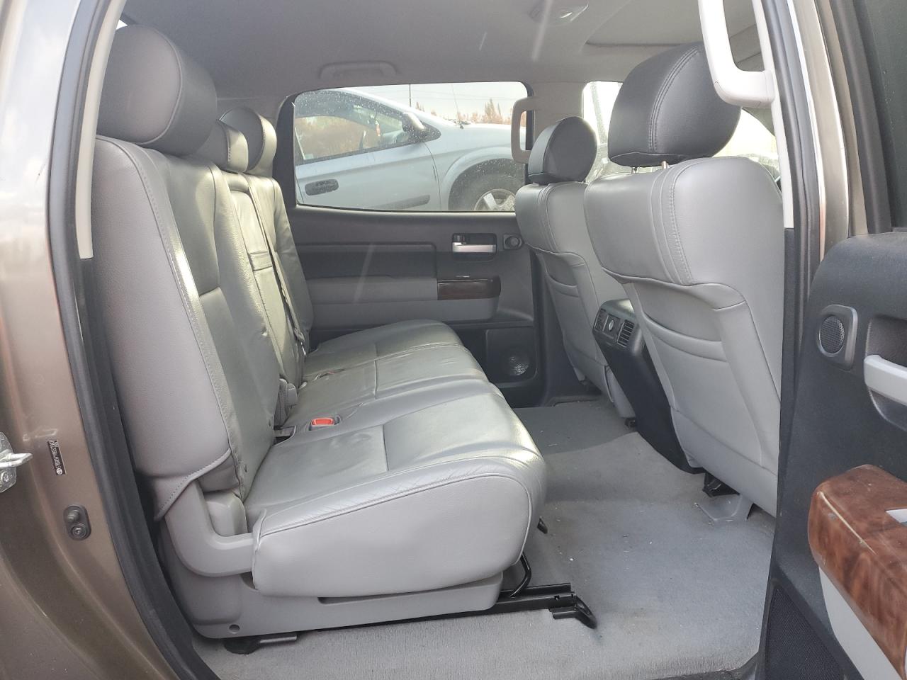2008 Toyota Tundra - Image 10
