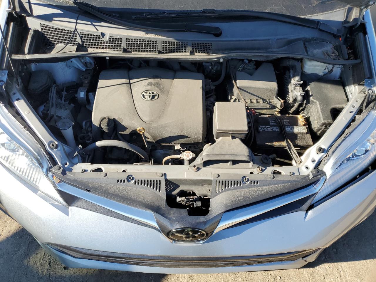 2020 Toyota Sienna - Image 12