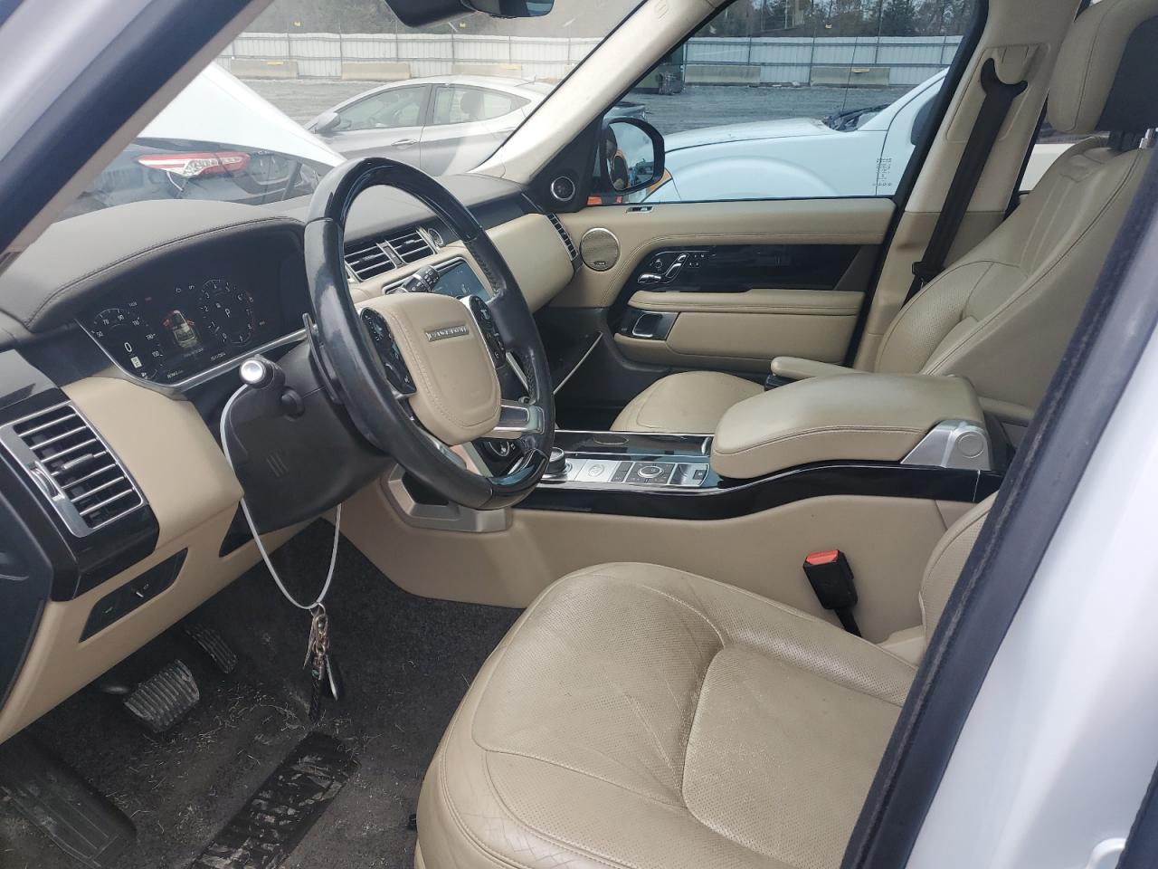 2018 Land Rover Range Rover - Image 7