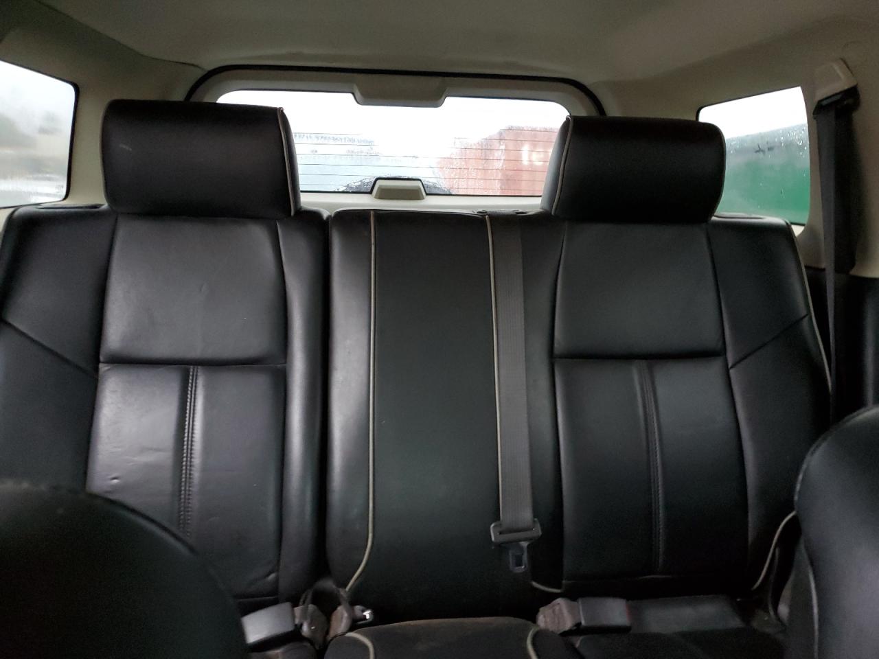 2009 Hummer H3 - Image 10