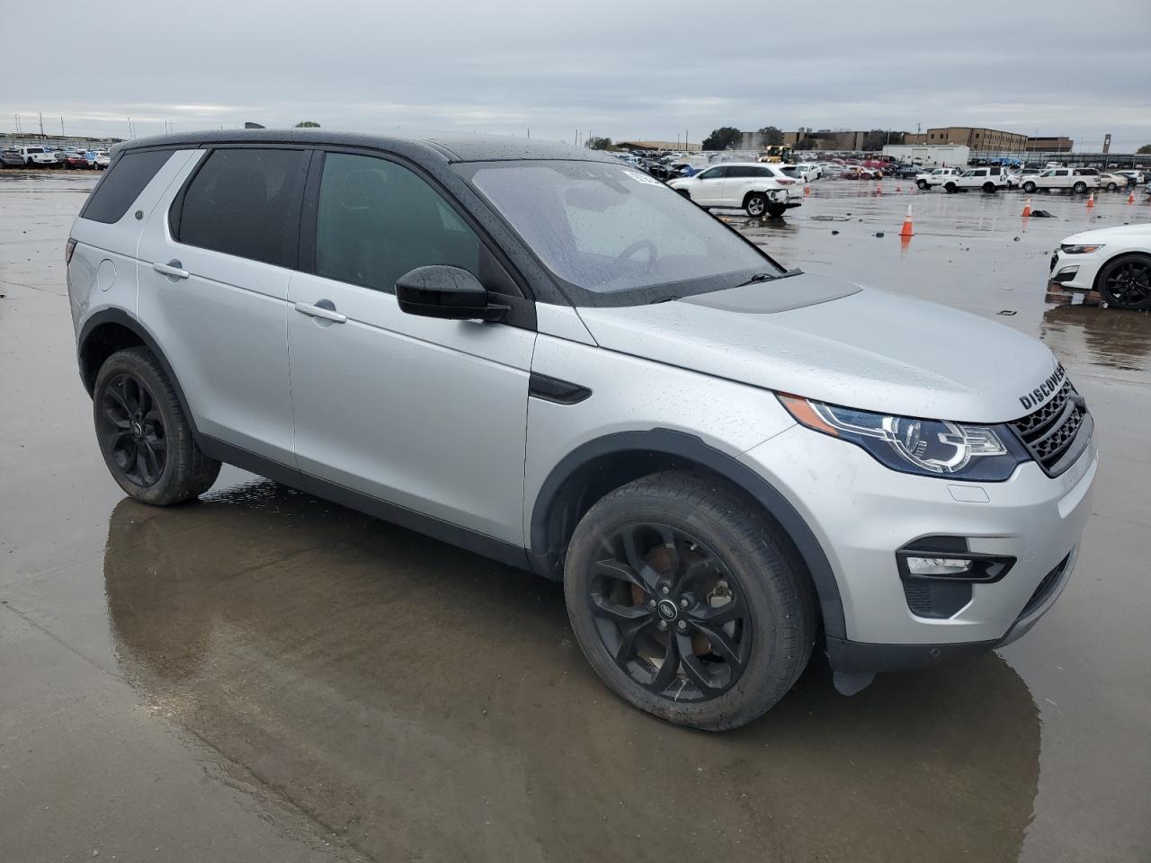 2018 Land Rover Discovery - Image 4