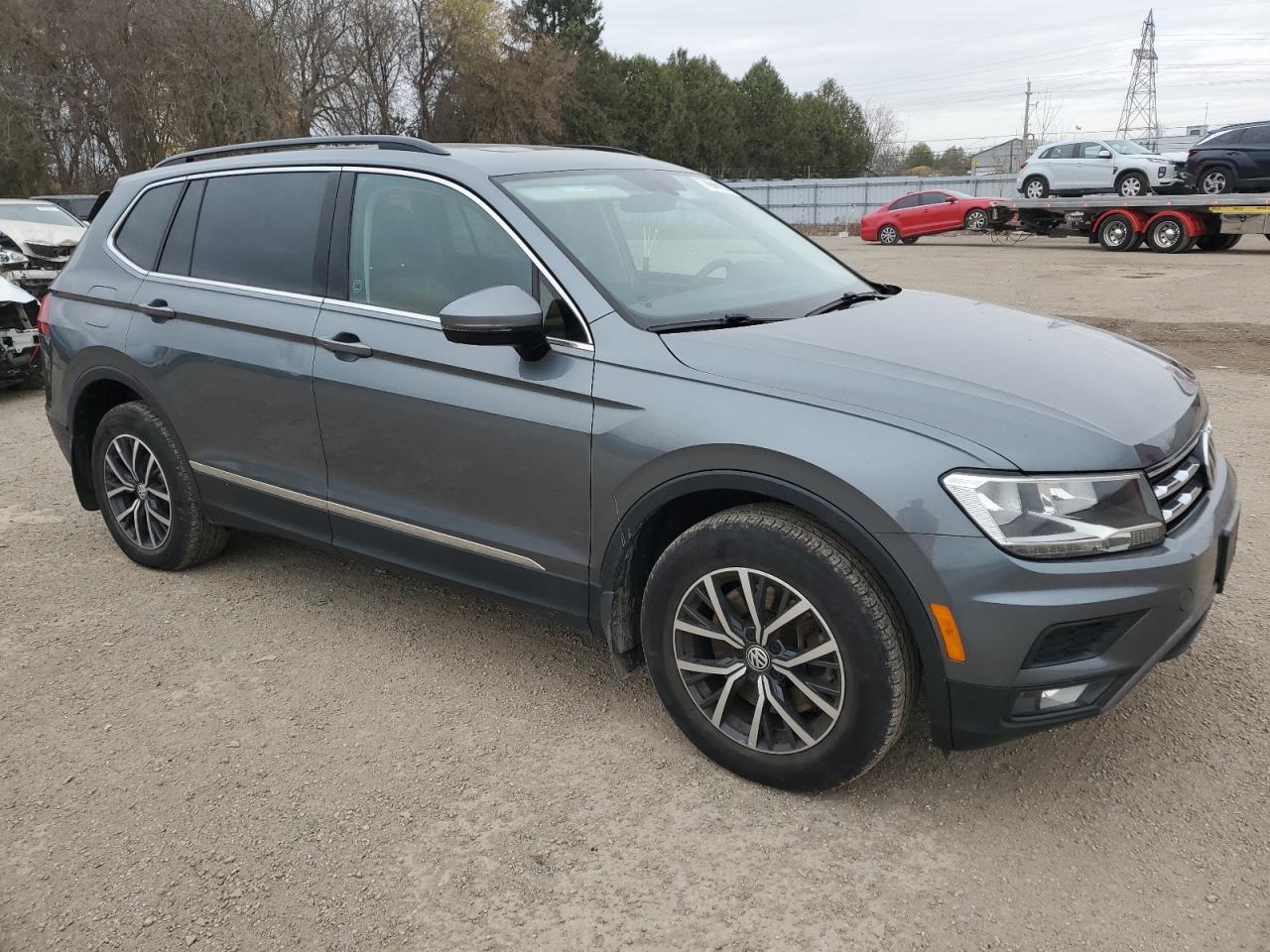 2018 Volkswagen Tiguan - Image 4