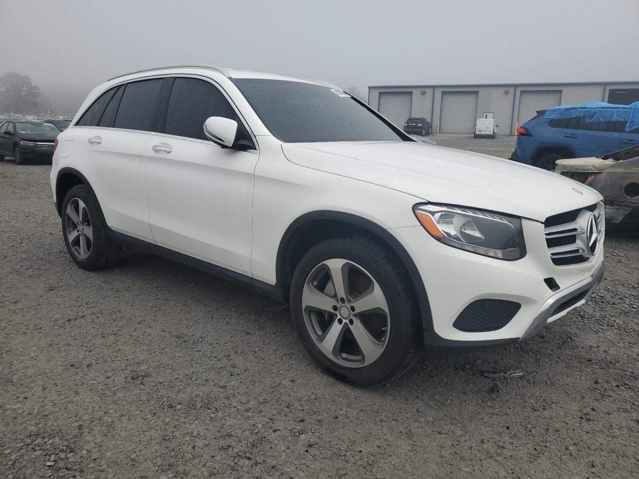 VIN WDC0G4JB8GF065618 2016 MERCEDES-BENZ GLC-CLASS no.4