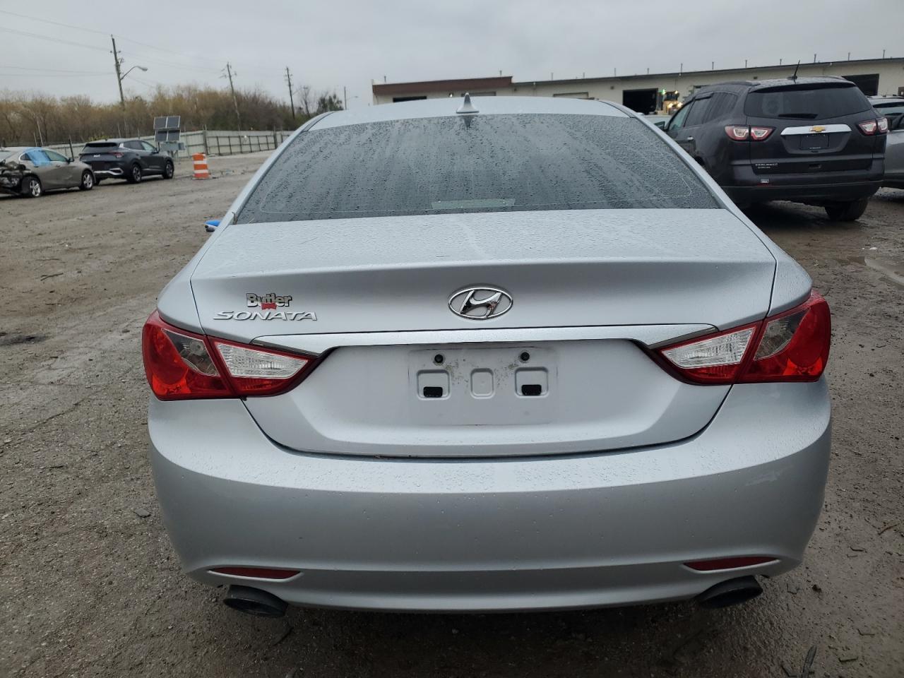 2012 Hyundai Sonata - Image 6