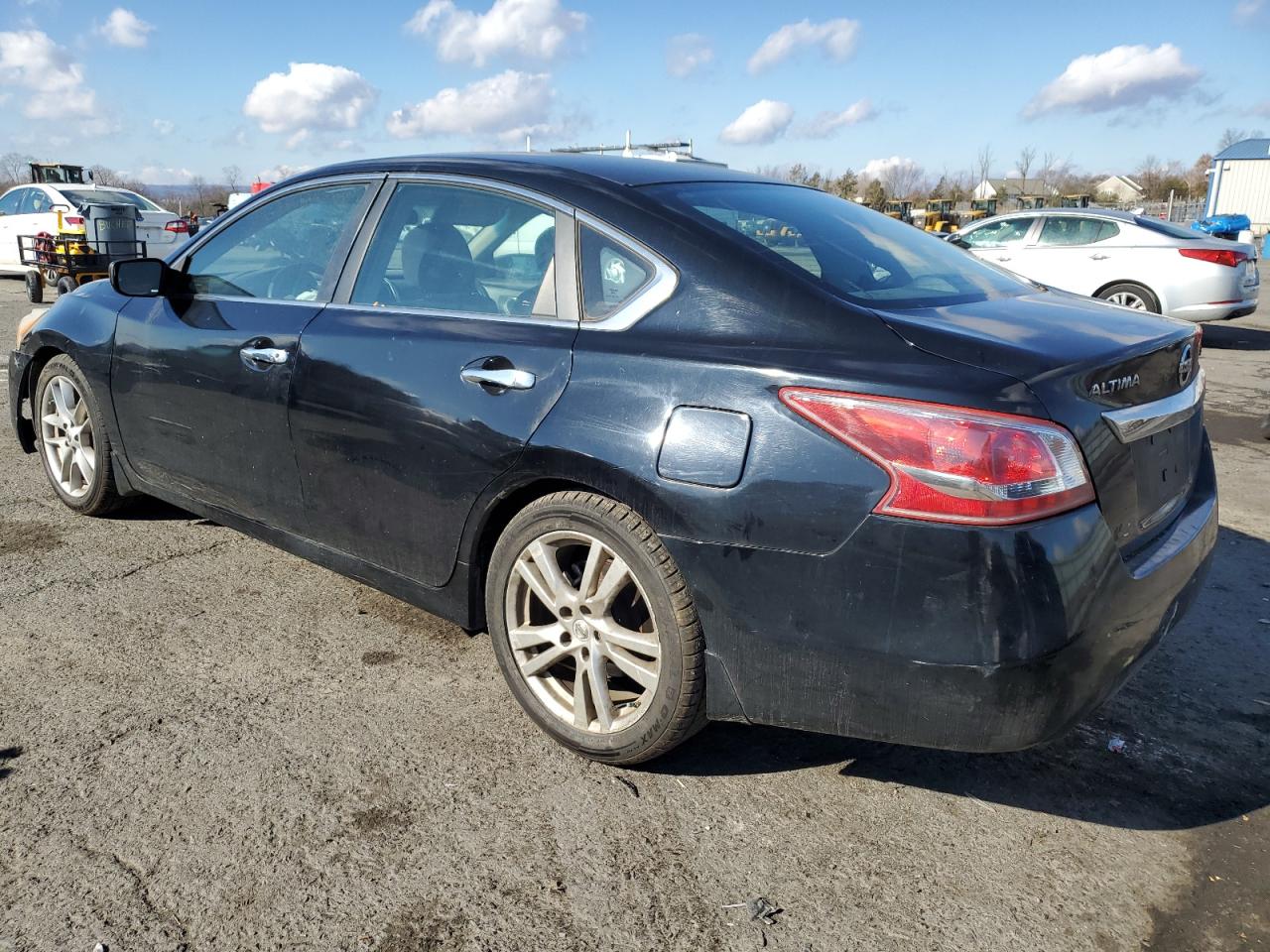 2013 Nissan Altima - Image 2