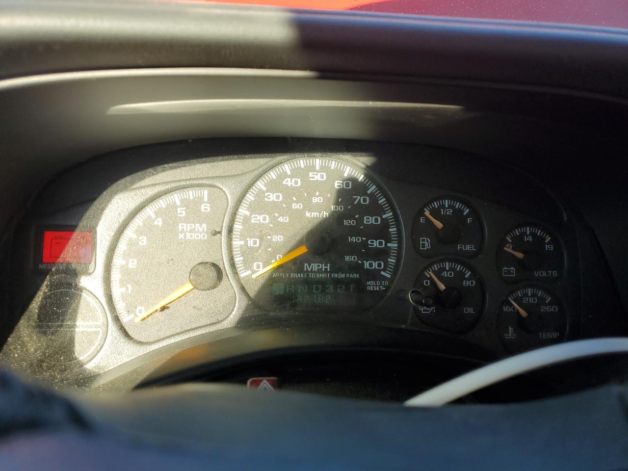 2000 Chevrolet Silverado - Image 9