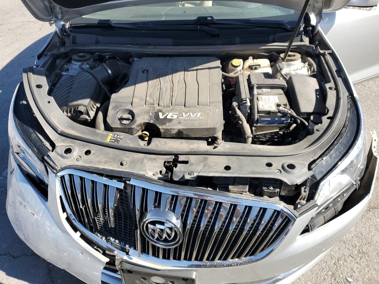 2015 Buick LaCrosse - Image 13