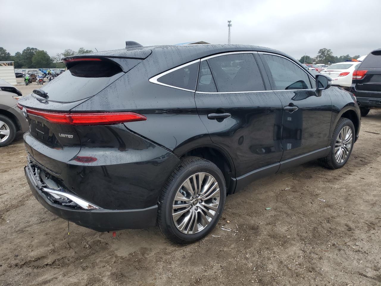 VIN JTEAAAAHXRJ188993 2024 TOYOTA VENZA no.3