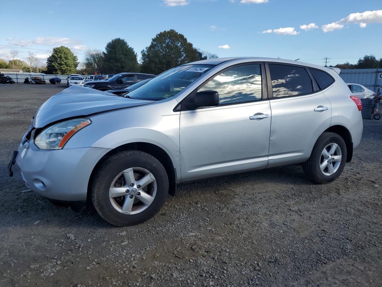 2010 Nissan Rogue - Image 1