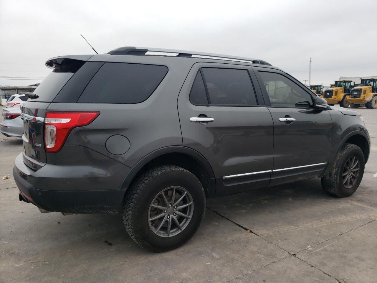 2015 Ford Explorer - Image 3