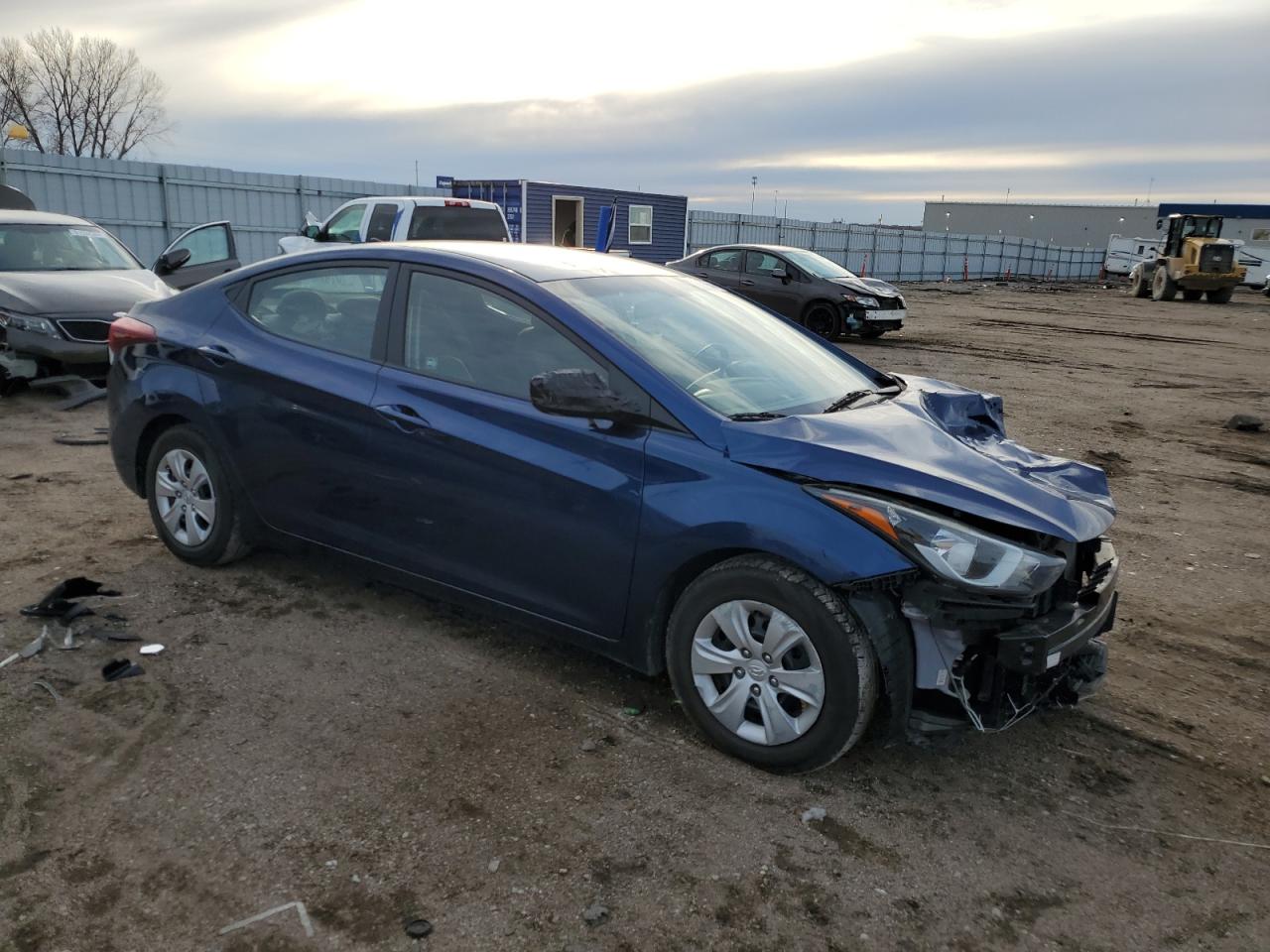 2016 Hyundai Elantra - Image 4