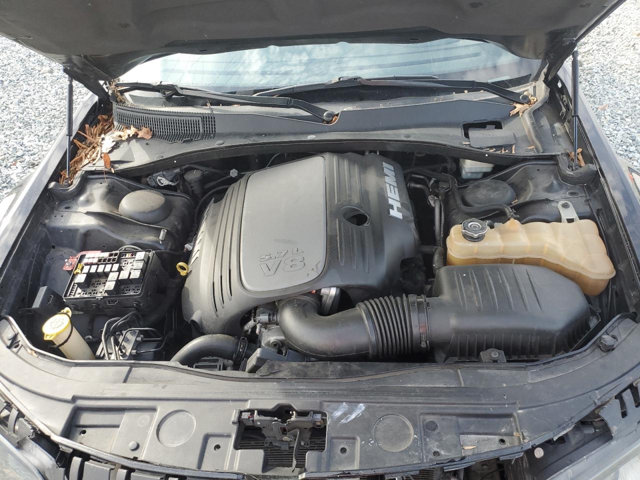 2012 Chrysler 300 - Image 12