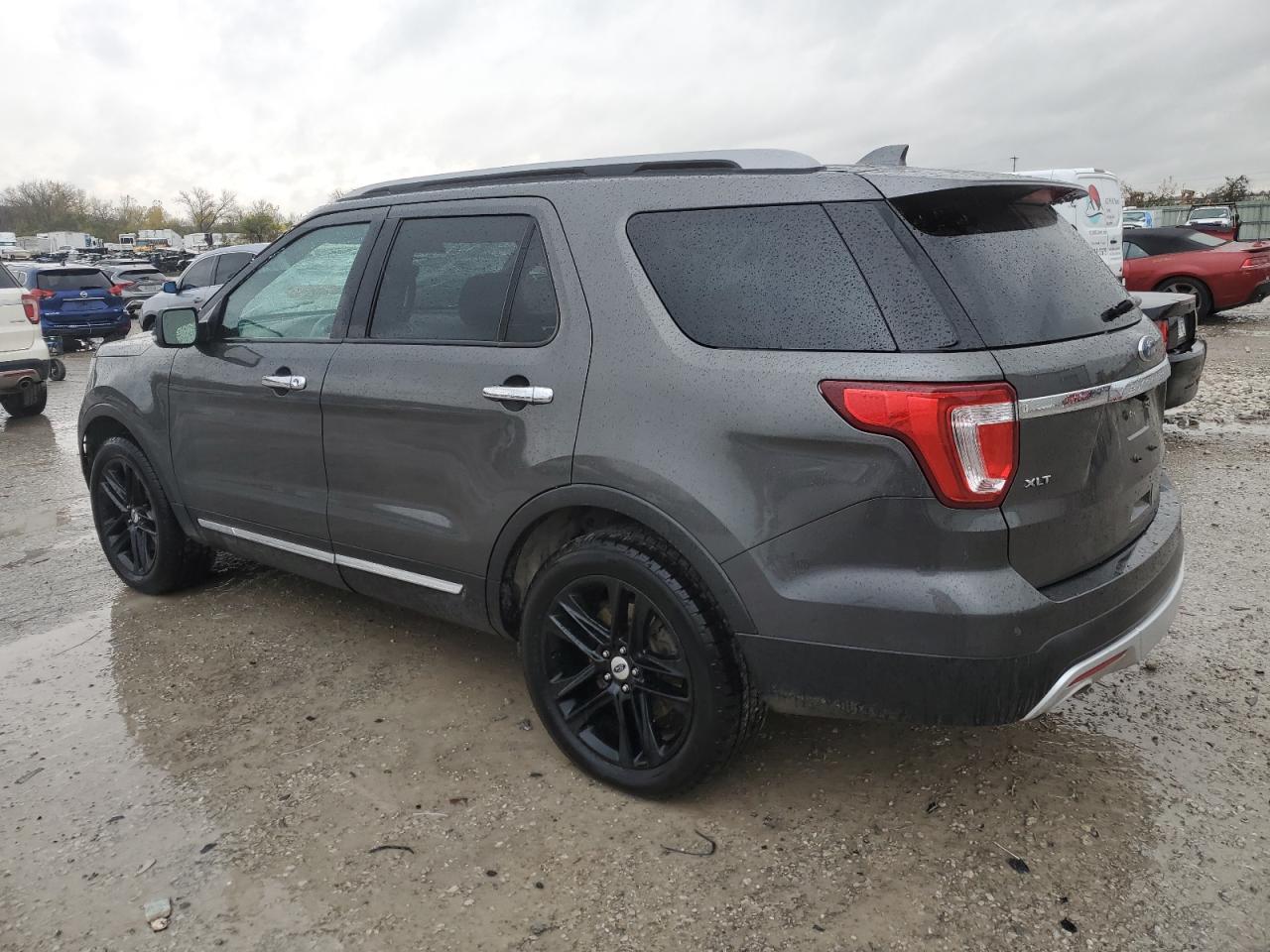 VIN 1FM5K8D81HGD12311 2017 FORD EXPLORER no.2