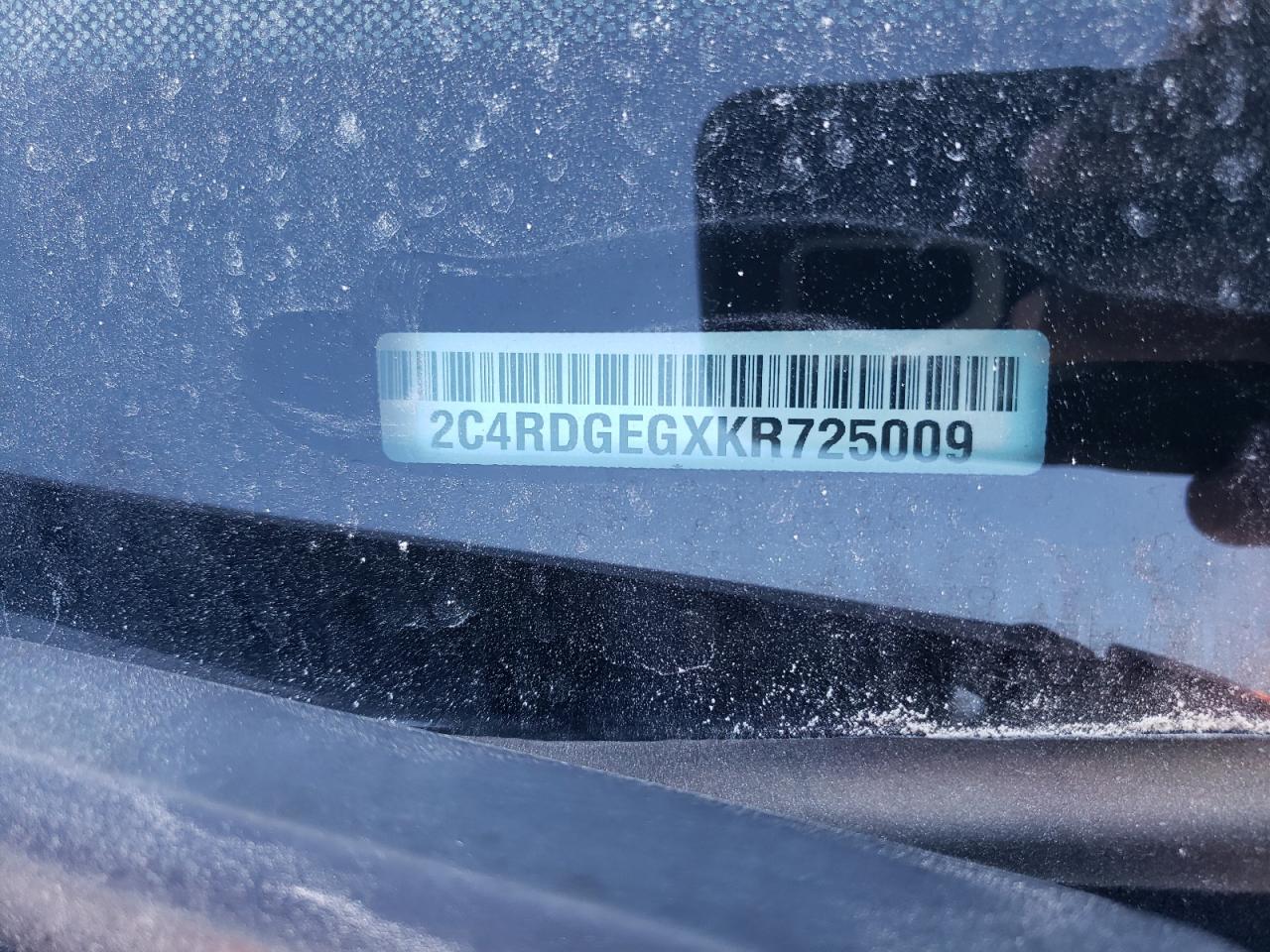 2019 Dodge Caravan - Image 13