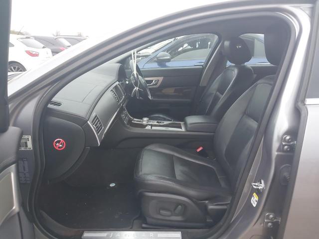 2010 JAGUAR XF LUXURY