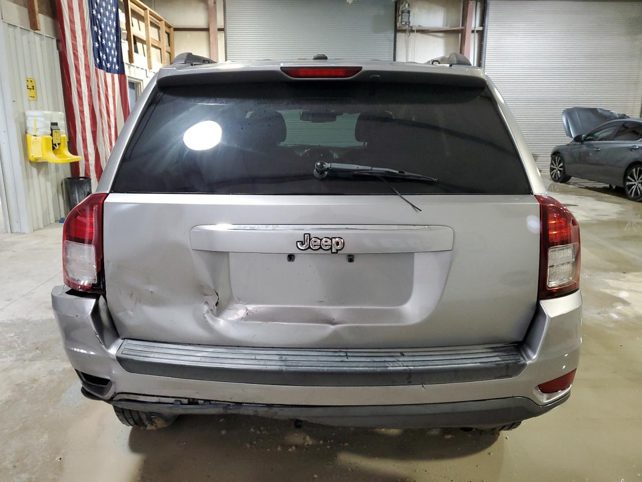 2016 Jeep Compass - Image 6