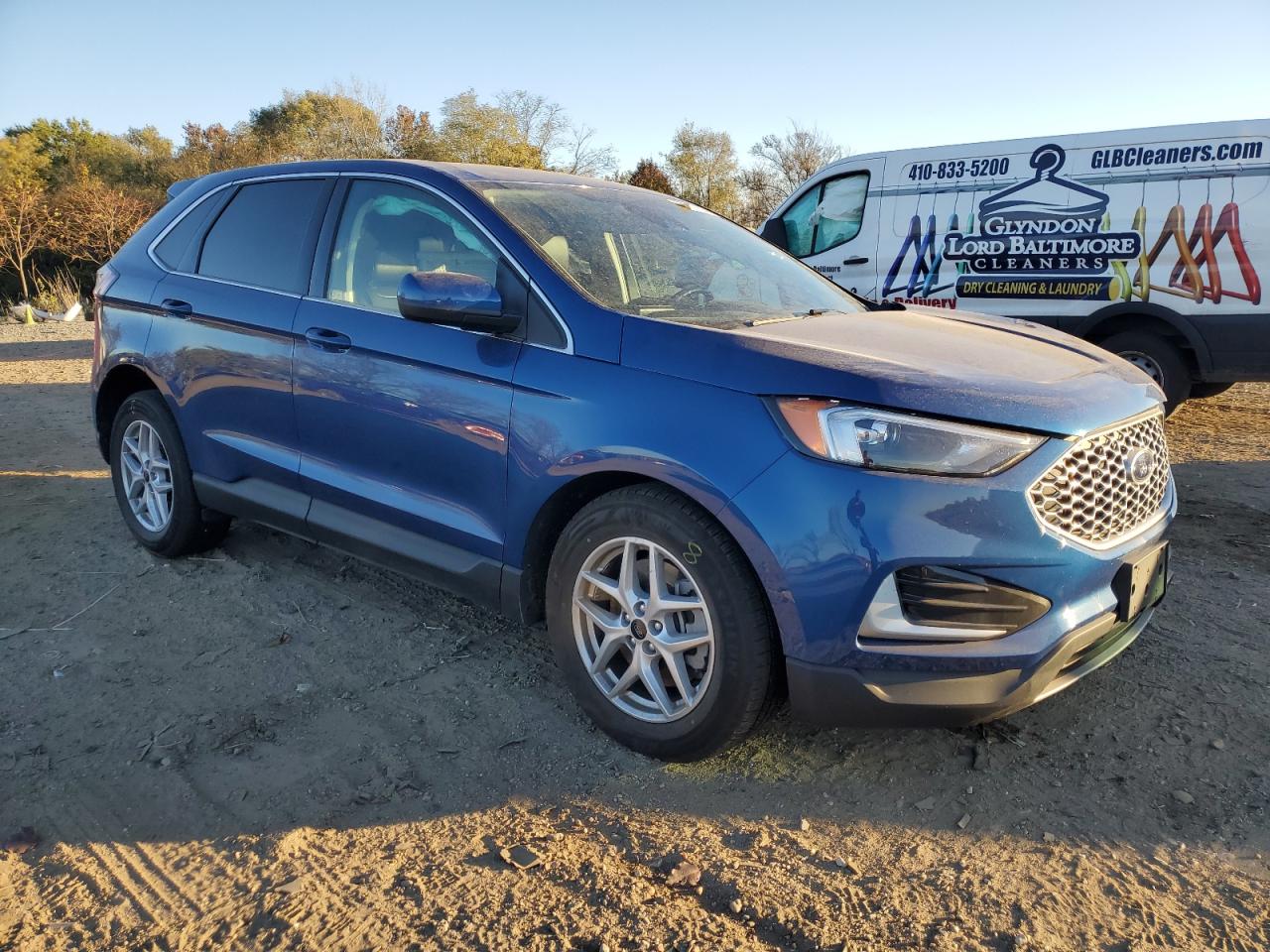 2023 Ford Edge - Image 4