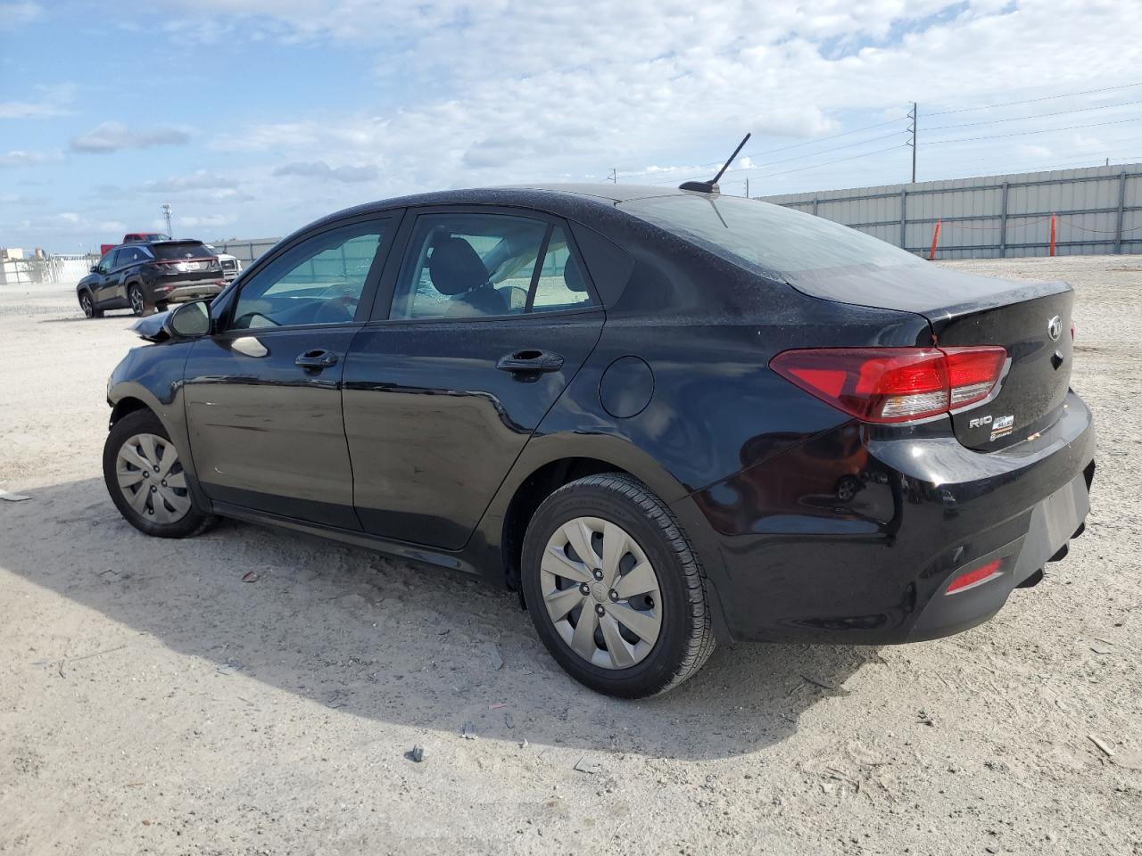 2020 Kia Rio - Image 2