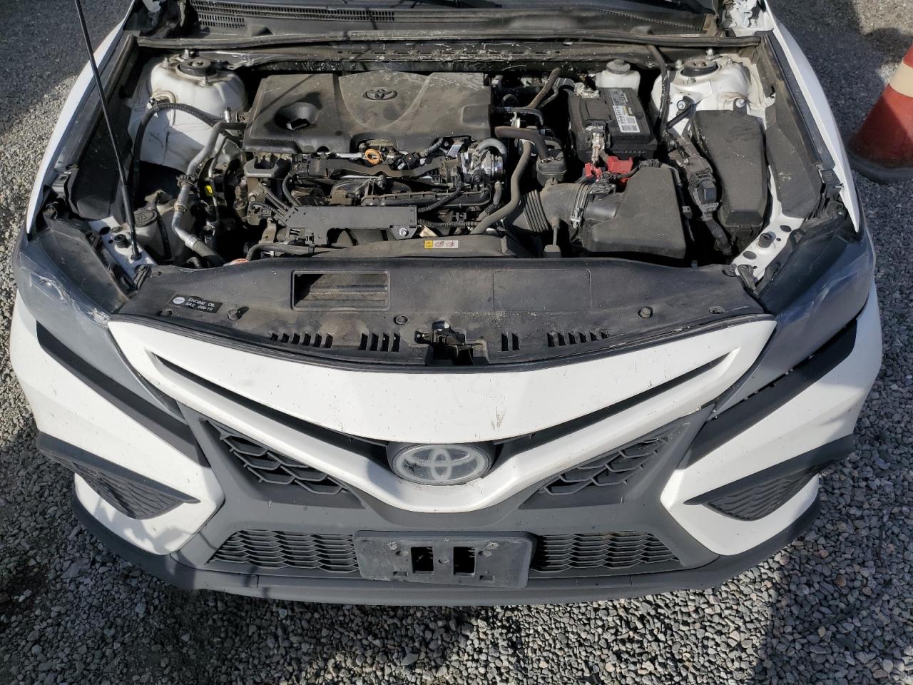 2021 Toyota Camry - Image 11